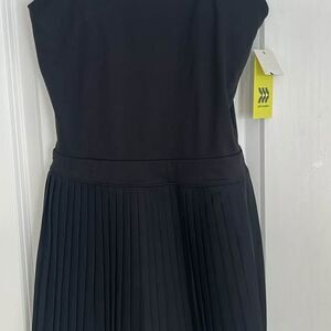 XS pleated dress NWT